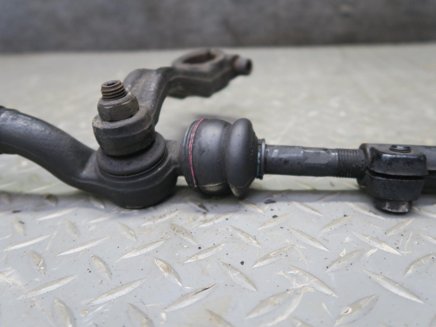 97-03 BMW E39 540ia M62 Power Steering Linkage Tie Rod OEM