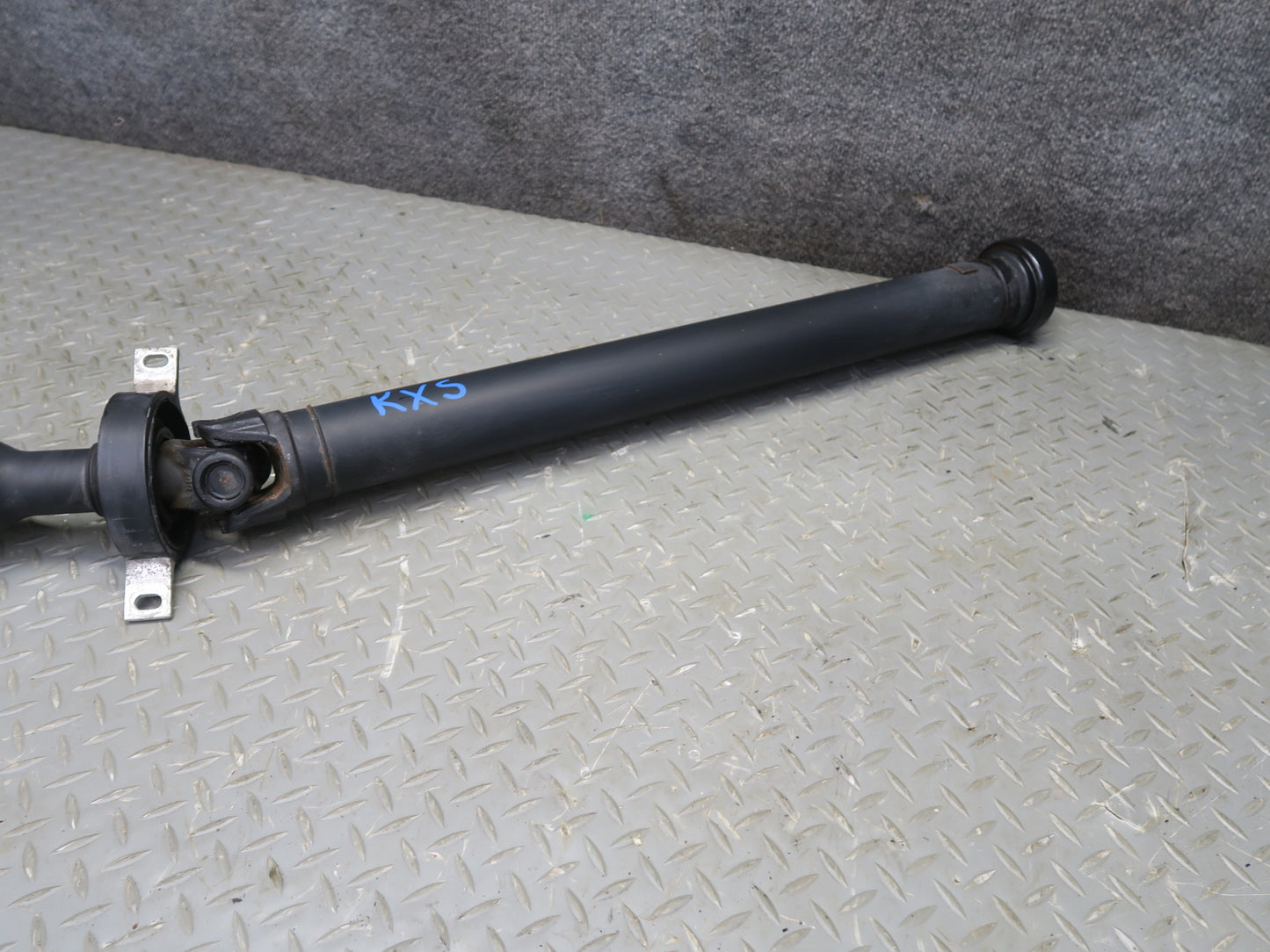 2011-2014 BMW E71 E72 X6 X6M AWD Rear Driveshaft Drive Shaft 7564398