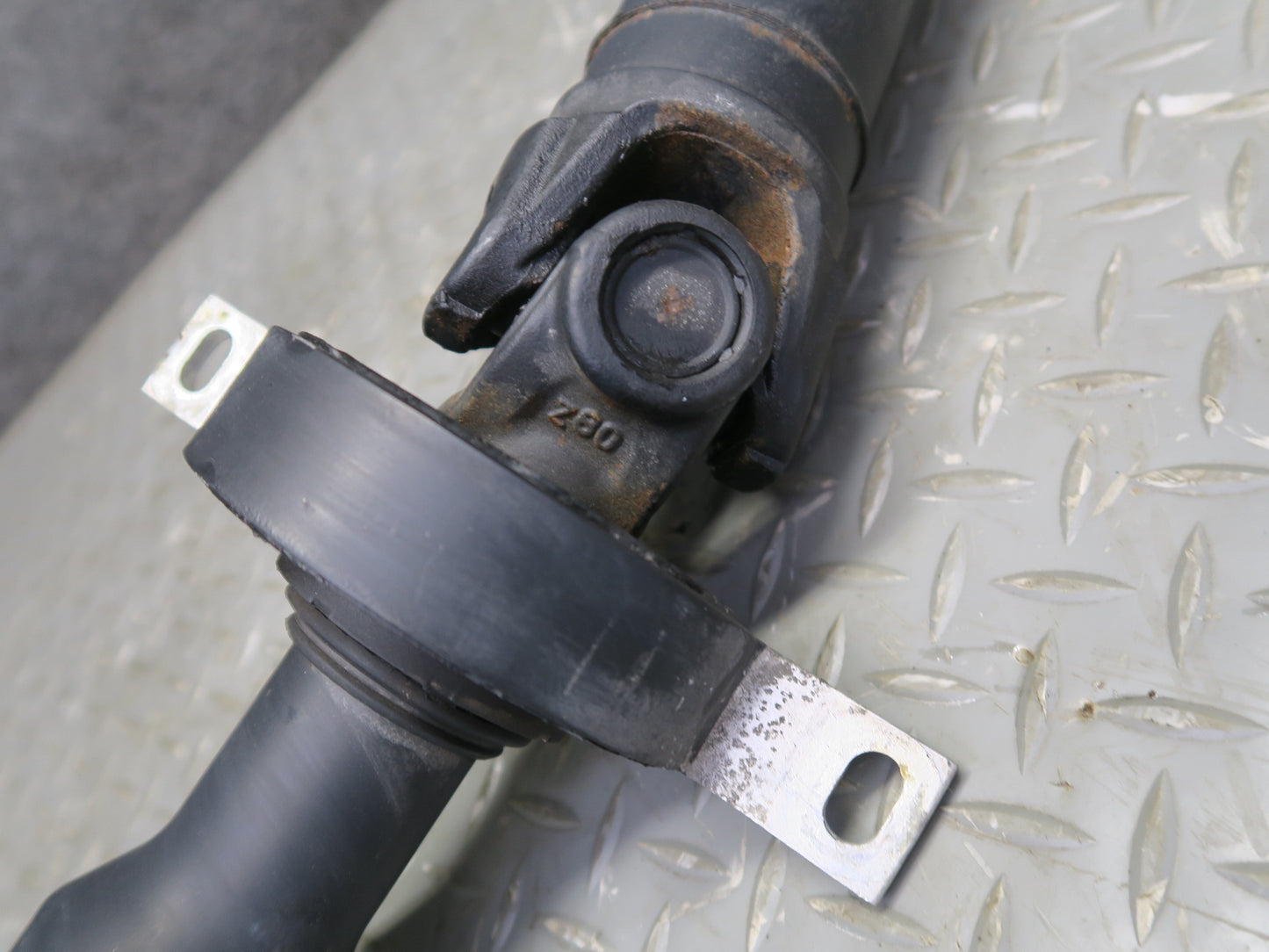 2011-2014 BMW E71 E72 X6 X6M AWD Rear Driveshaft Drive Shaft 7564398