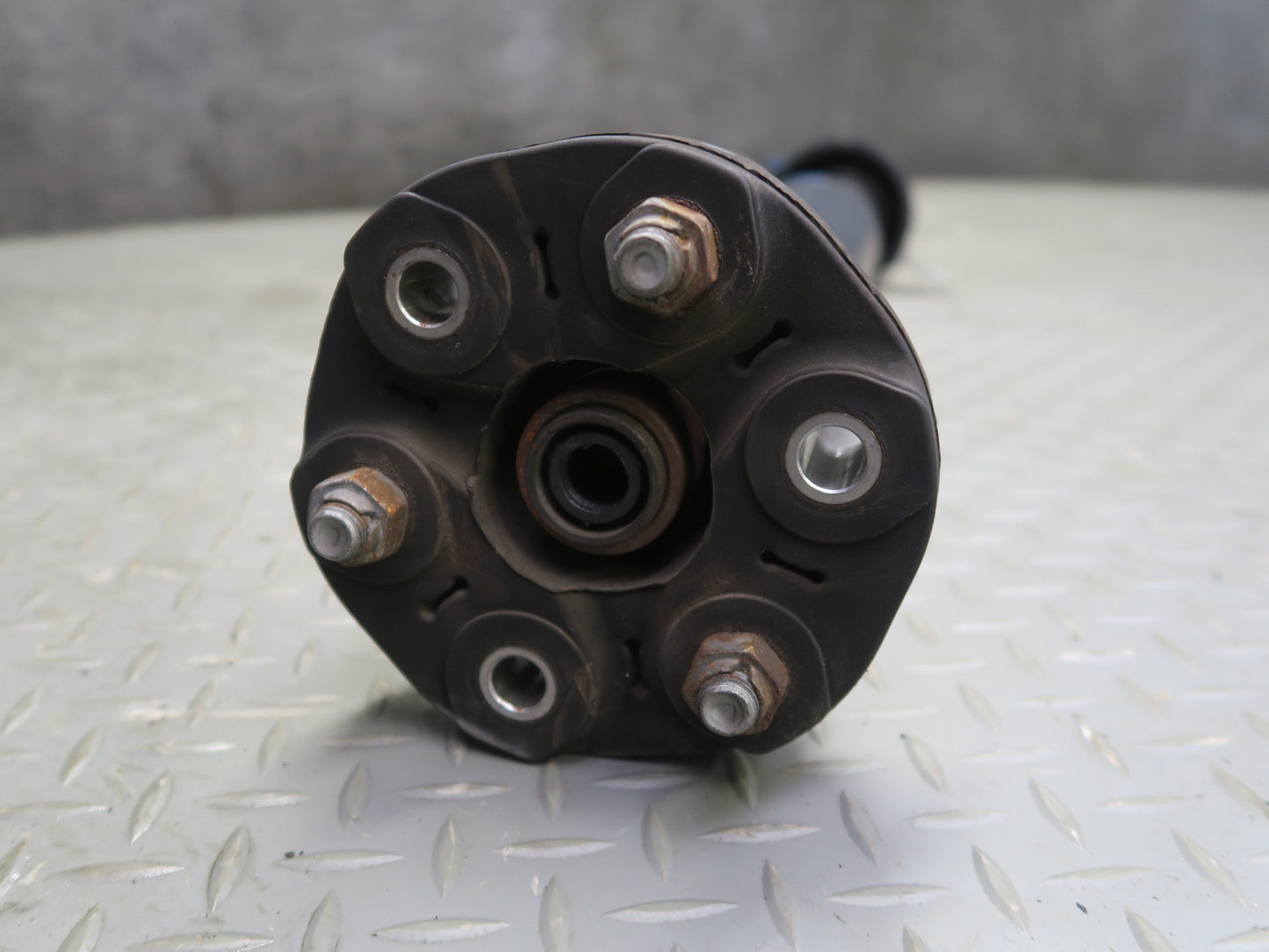2011-2014 BMW E71 E72 X6 X6M AWD Rear Driveshaft Drive Shaft 7564398