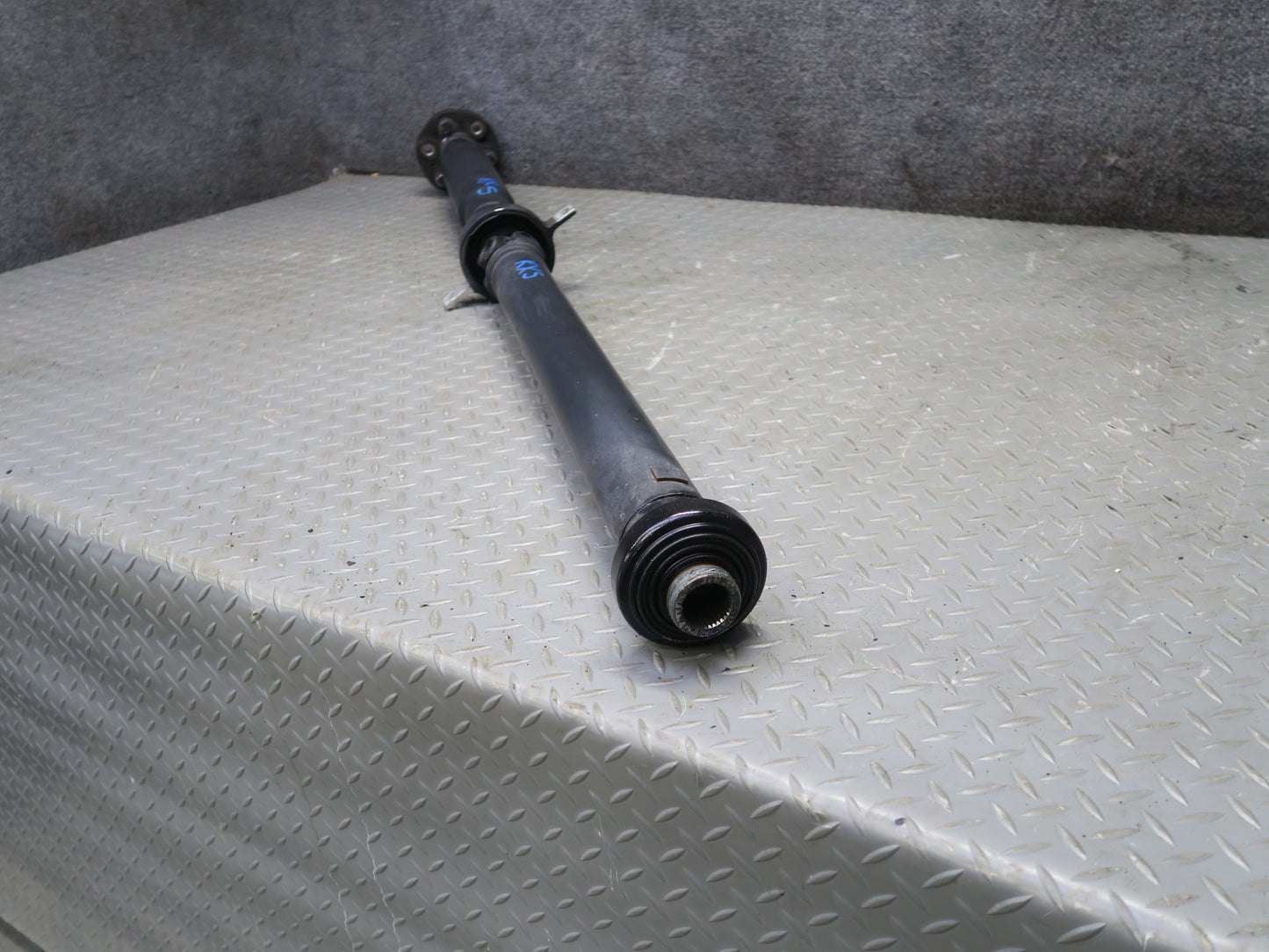 2011-2014 BMW E71 E72 X6 X6M AWD Rear Driveshaft Drive Shaft 7564398