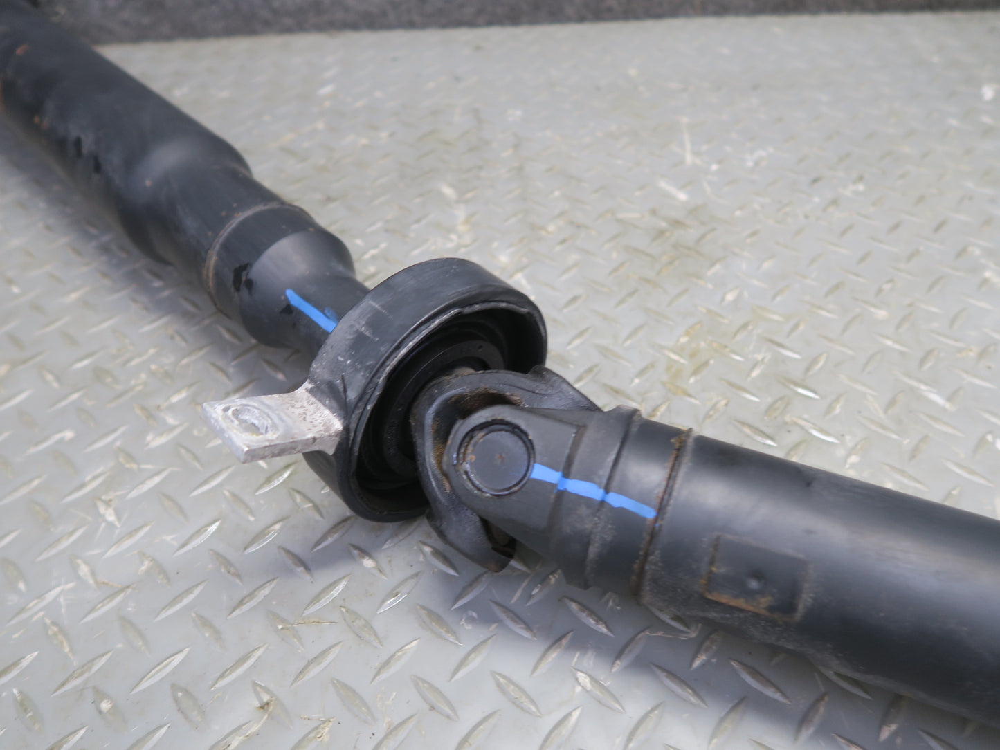 2011-2014 BMW E71 E72 X6 X6M AWD Rear Driveshaft Drive Shaft 7564398