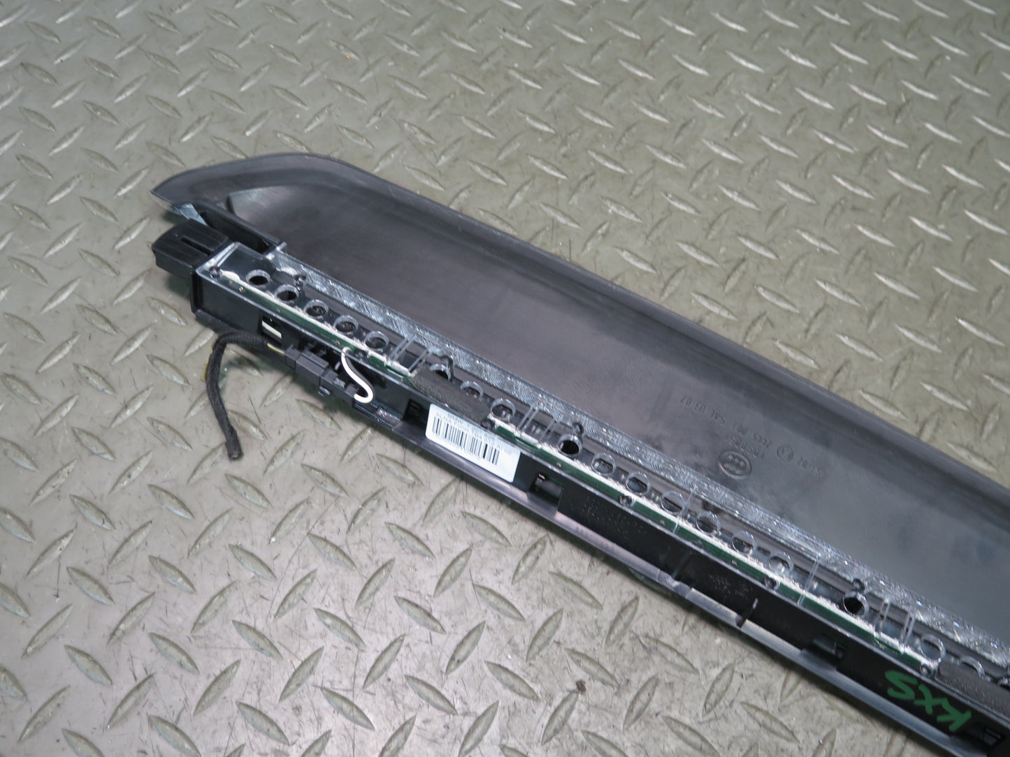 2008-2014 BMW E71 E72 X6 X6M Rear Center Brake Light Lamp 7207825