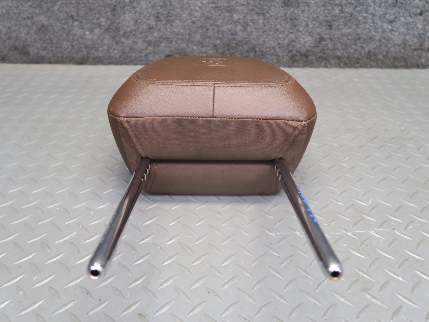 2017-2023 Alfa Romeo Stelvio Front Left & Right Seat Leather Headrest Set of 2