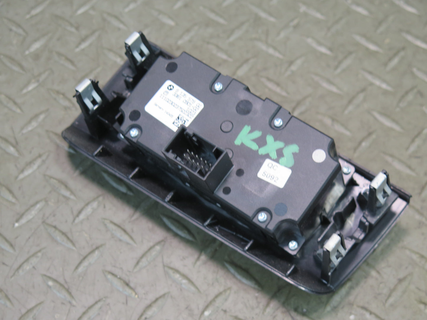 2008-2014 BMW E71 E72 X6 X6M Headlight Fog Light Dimmer Control Switch 9135579