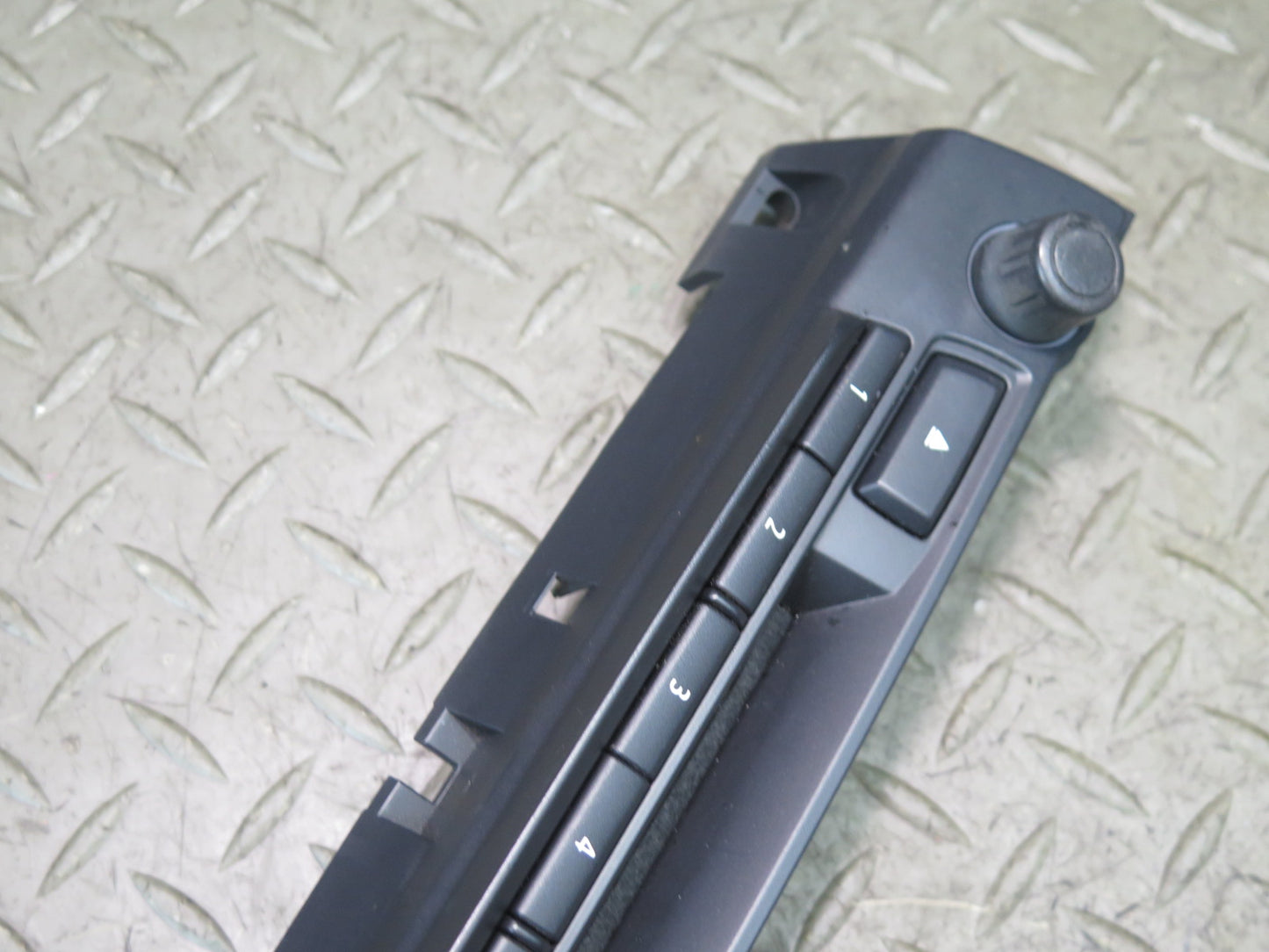 2010-2013 BMW E71 X6 X6M GPS Navi Radio CD Player Receiver Faceplate Switch