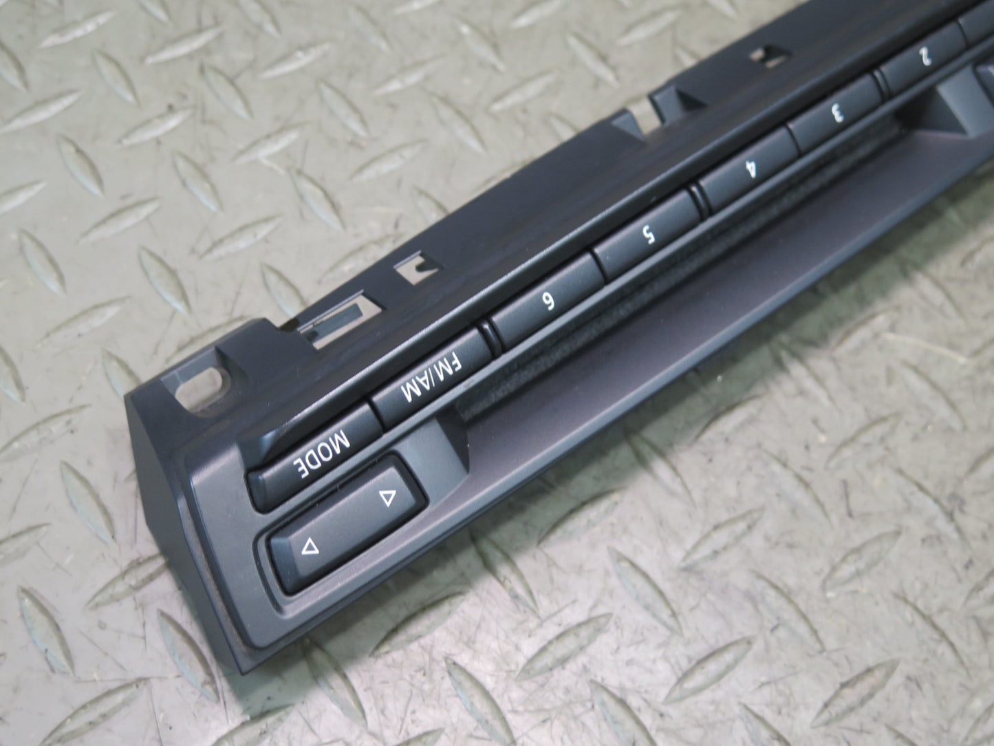 2010-2013 BMW E71 X6 X6M GPS Navi Radio CD Player Receiver Faceplate Switch