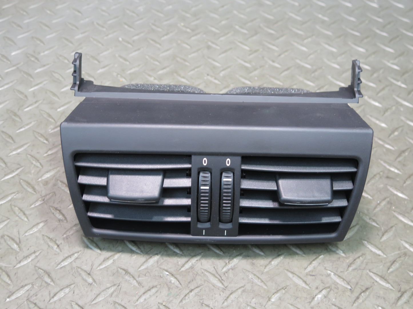 2008-2014 BMW E71 E72 X6 X6M Rear Center Console A/C Air Vent Grille 6954953
