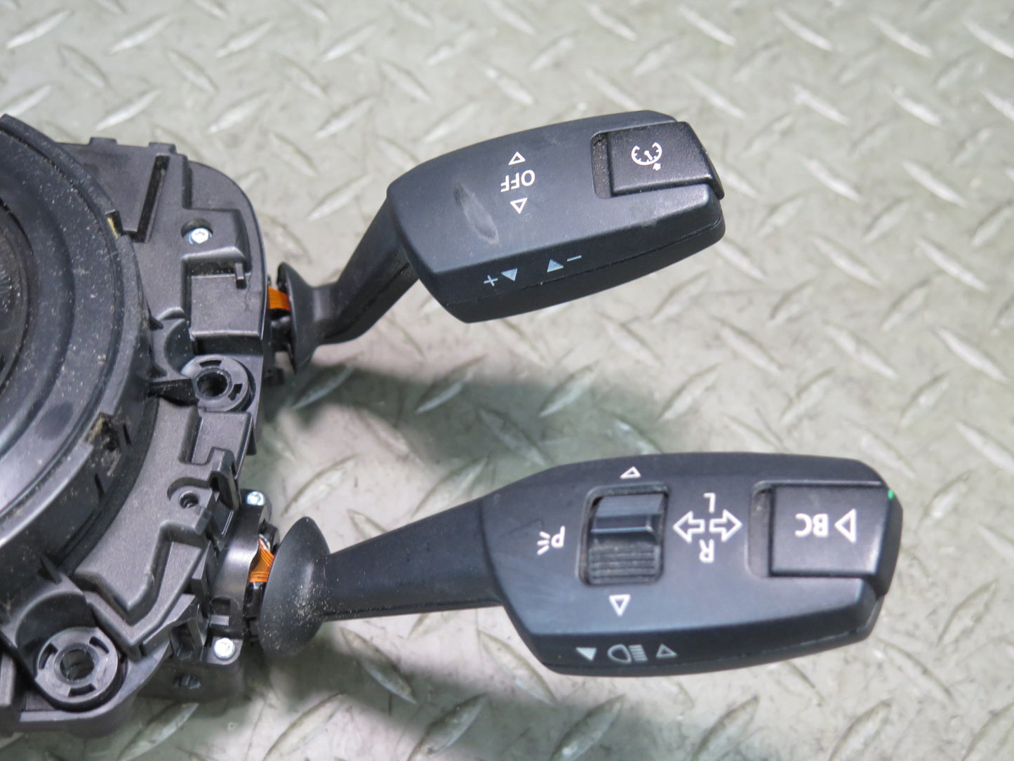 2008-2014 BMW E71 E72 X6 X6M Steering Column Turn Signal Wiper Cruise Switch