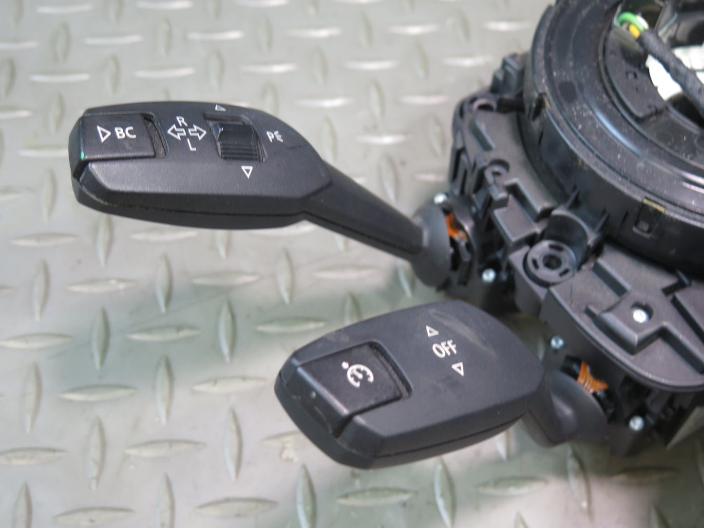 2008-2014 BMW E71 E72 X6 X6M Steering Column Turn Signal Wiper Cruise Switch
