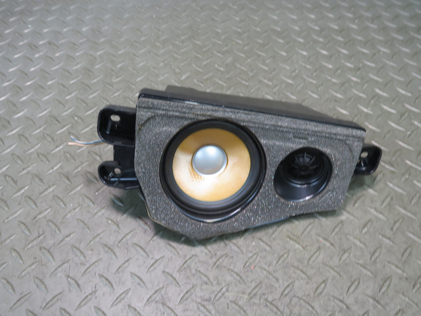 2008-2014 BMW E71 E72 X6 X6M Individual Audio Rear D Pillar Speaker Set of 2
