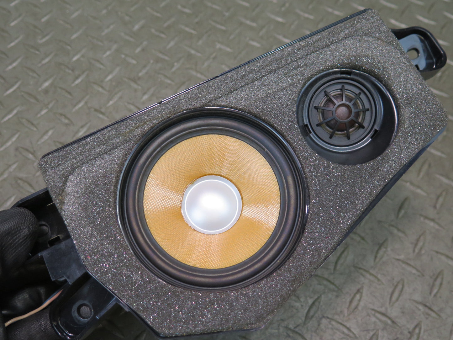 2008-2014 BMW E71 E72 X6 X6M Individual Audio Rear D Pillar Speaker Set of 2
