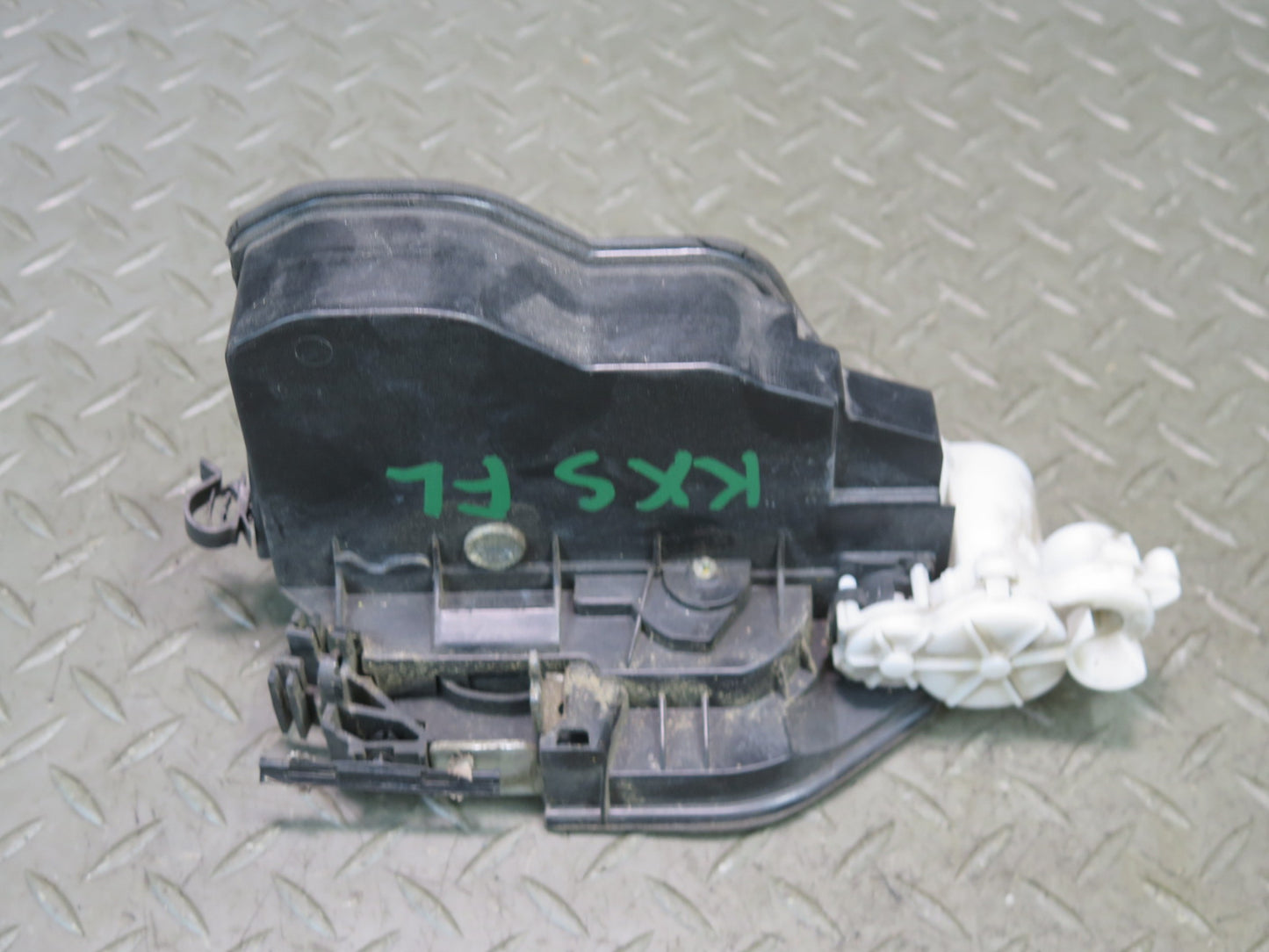2008-2014 BMW E71 E72 X6 X6M Front Left Door Lock Latch Actuator 7283627