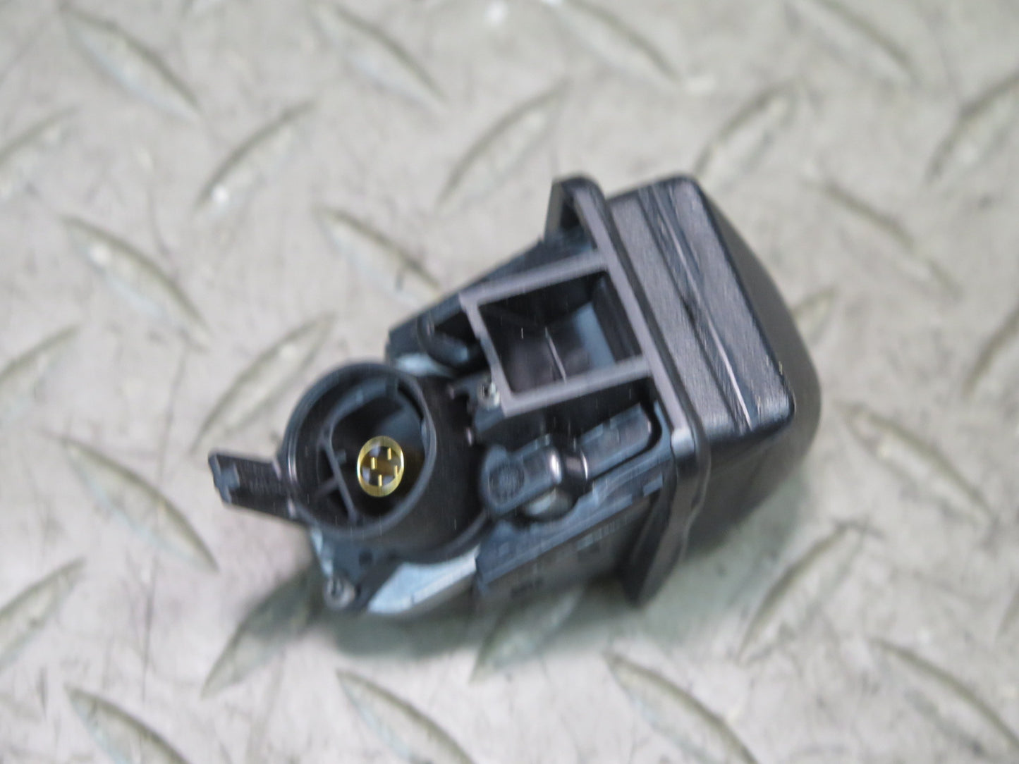 2008-2014 BMW E71 E72 X6 X6M Rear View Reverse Backup Camera 9240351
