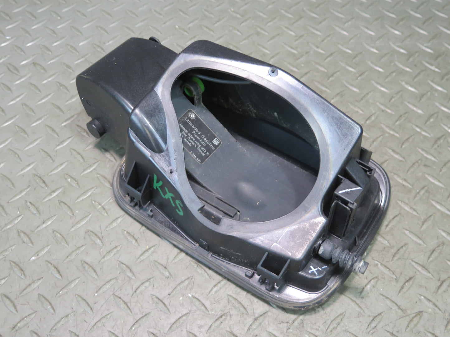 2008-2014 BMW E71 X6 X6M Fuel Tank Filler Door Lid Cover Black w Hinge