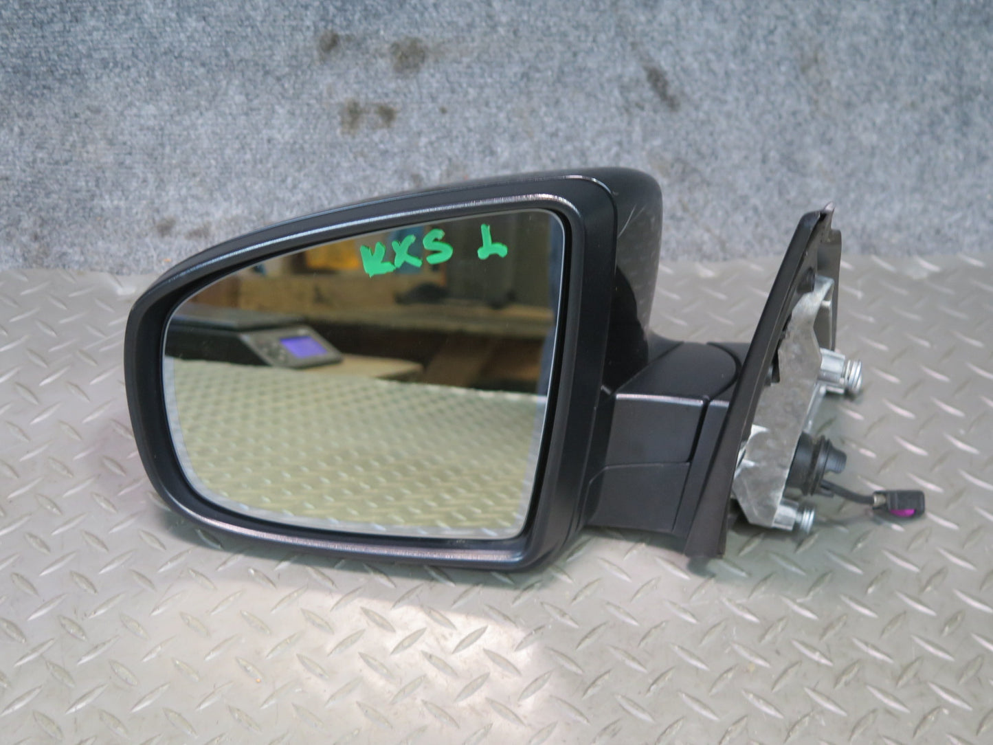 2010-2014 BMW E71 X6M Left Door Exterior Auto DIP Side View Mirror w Camera