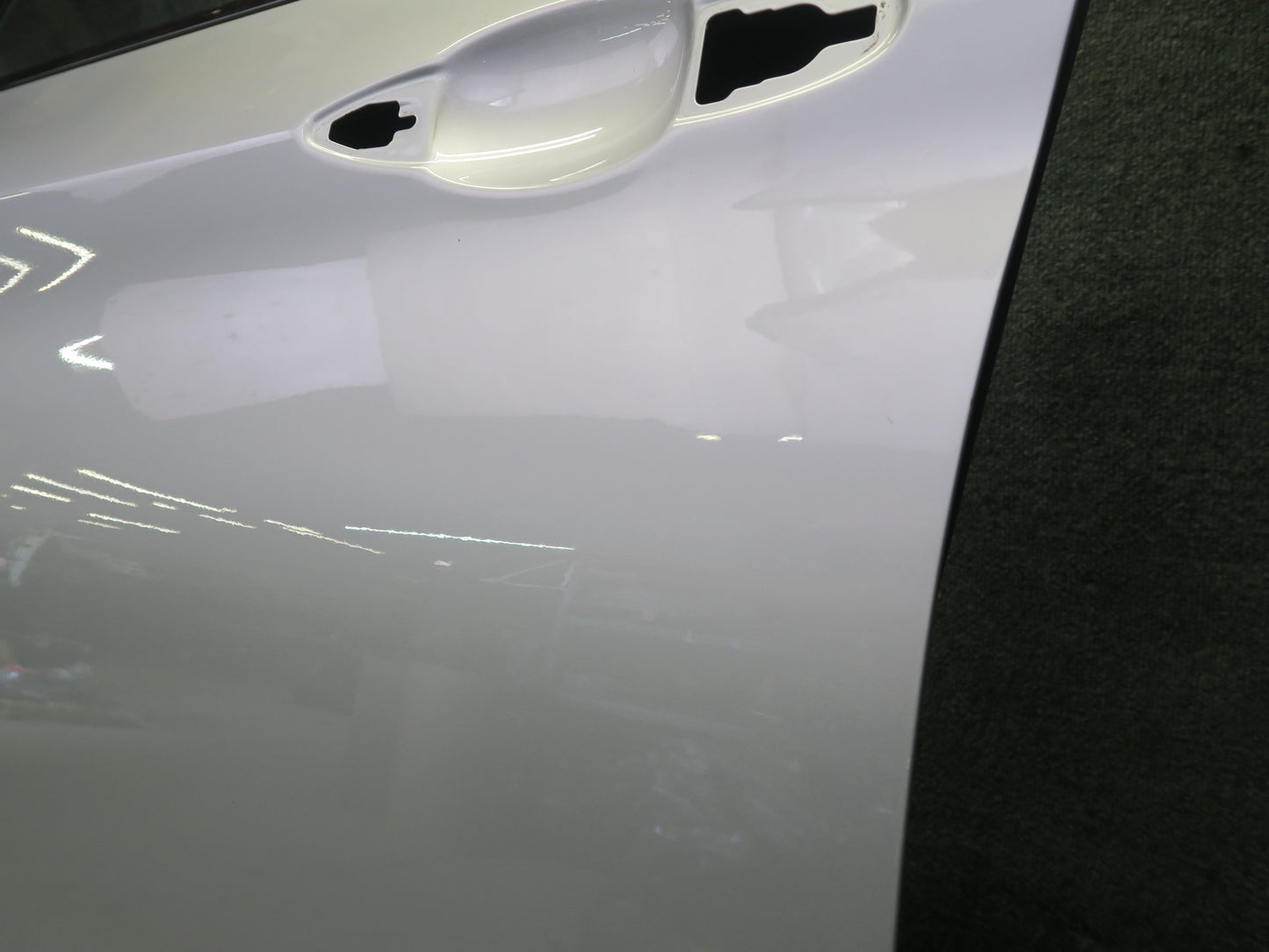 2014-2018 BMW F15 X5 Front Left Side Door Shell Panel Silver W/ Glass