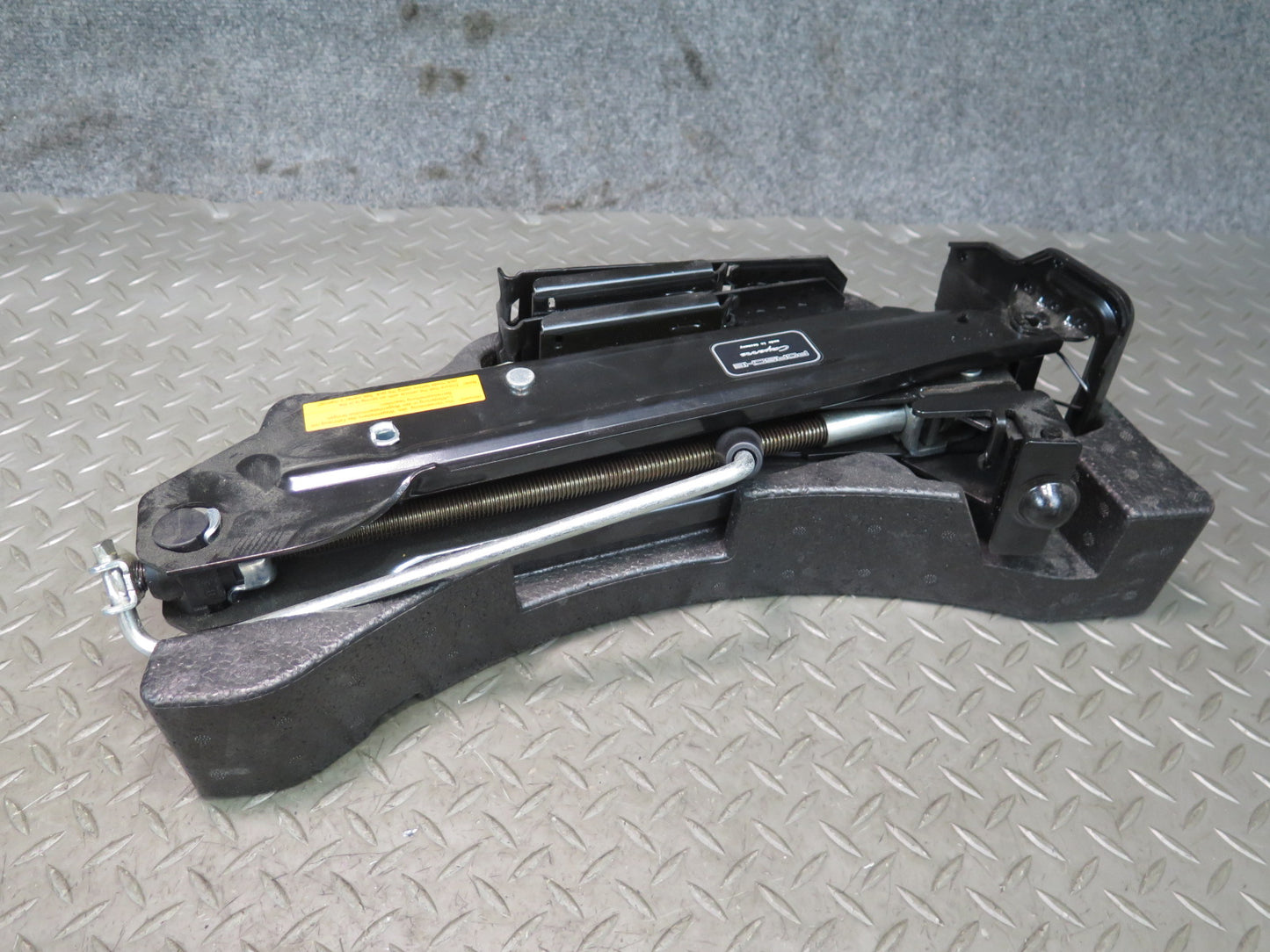 2011-2018 Porsche Cayenne 958 Spare Tire Lift Jack Tool KIT Compressor Foam Set
