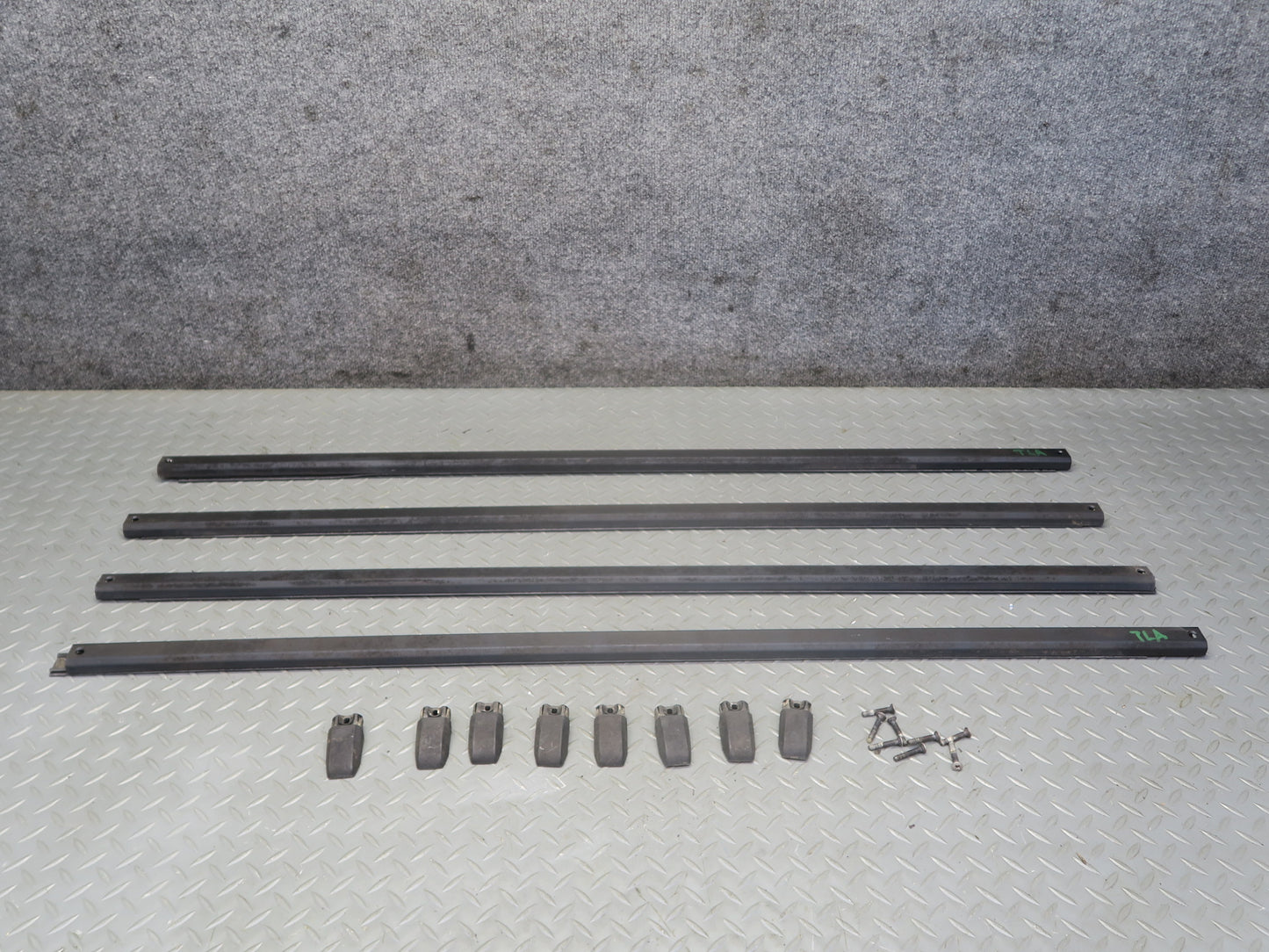 1991-1994 Toyota Land Cruiser FJ80 Roof Molding w Cover & Bolts Set