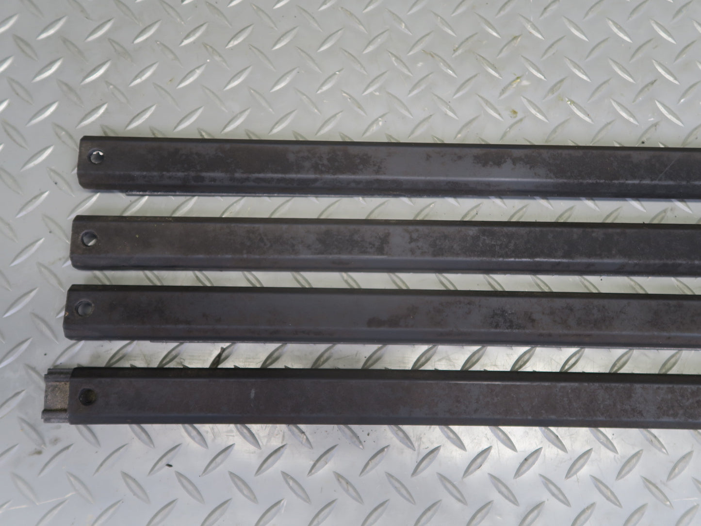 1991-1994 Toyota Land Cruiser FJ80 Roof Molding w Cover & Bolts Set