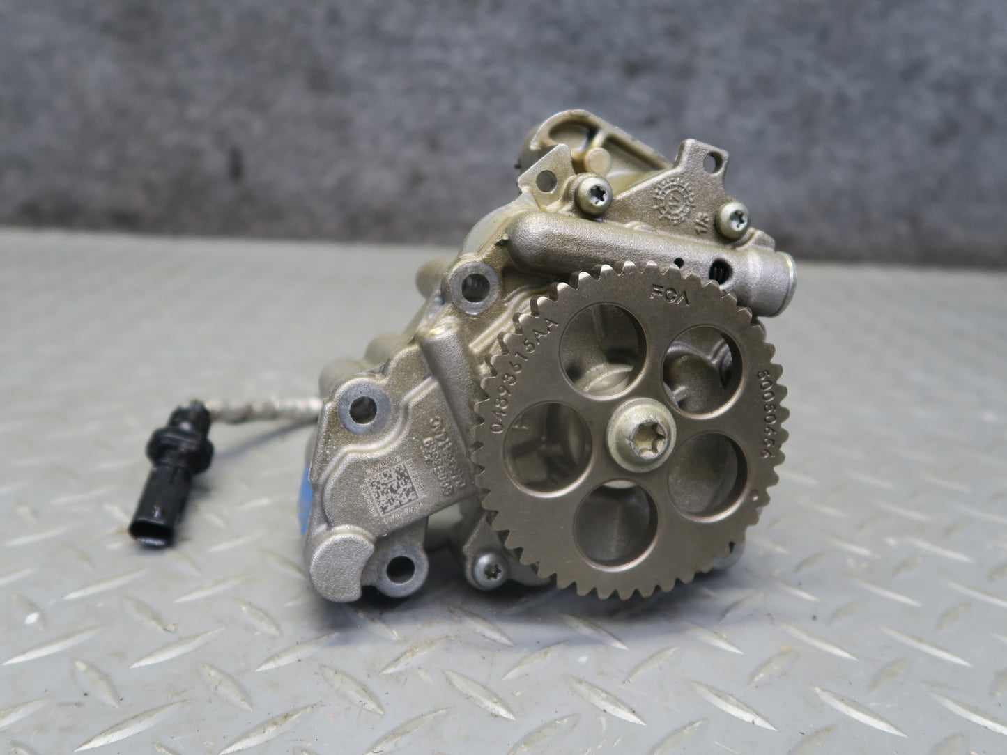 2017-2020 Alfa Romeo Stelvio 2.0L Engine Oil Pump w Valve 88K Miles