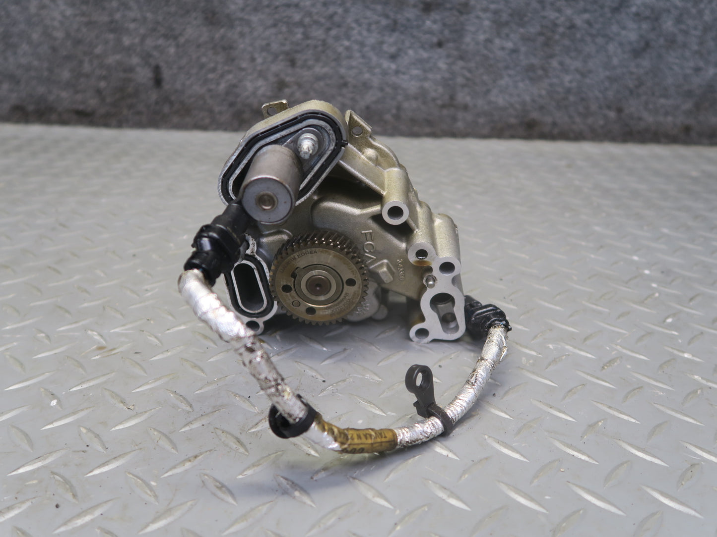 2017-2020 Alfa Romeo Stelvio 2.0L Engine Oil Pump w Valve 88K Miles