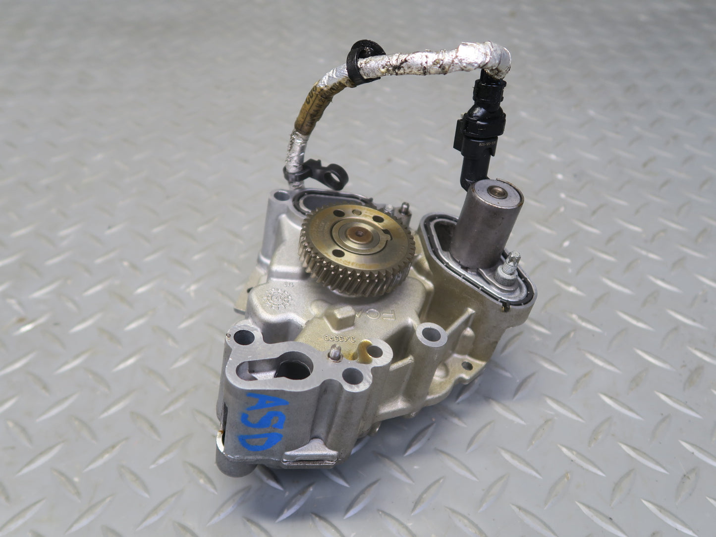 2017-2020 Alfa Romeo Stelvio 2.0L Engine Oil Pump w Valve 88K Miles
