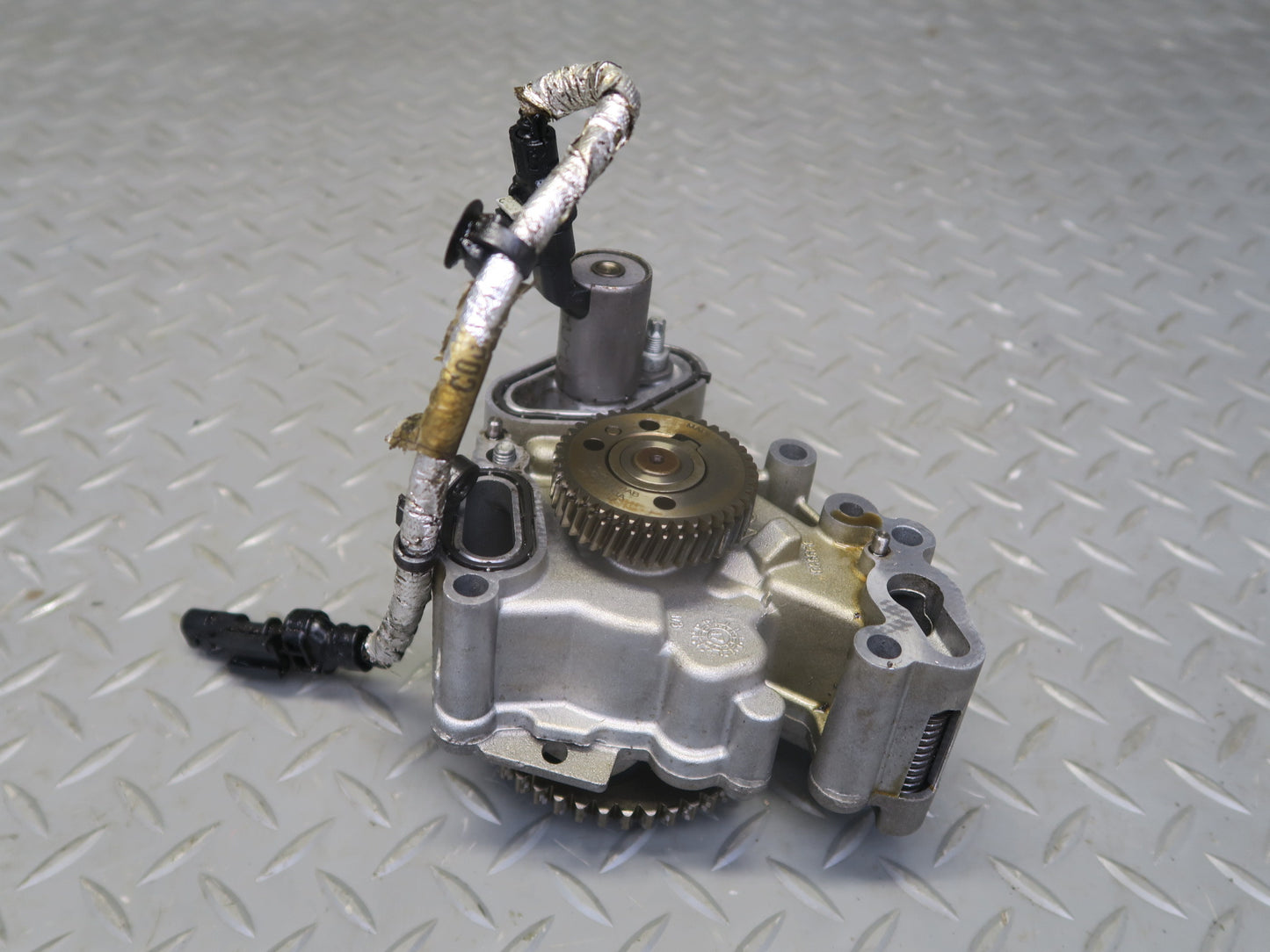 2017-2020 Alfa Romeo Stelvio 2.0L Engine Oil Pump w Valve 88K Miles