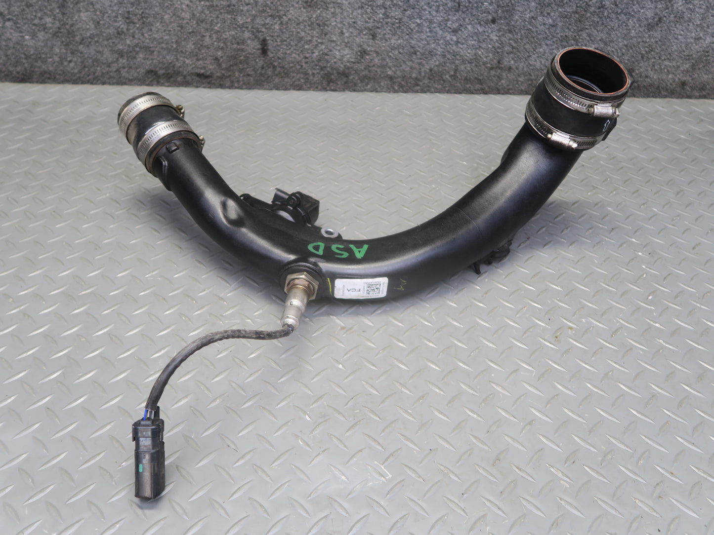 2017-2020 Alfa Romeo Stelvio 2.0L Turbo Inlet Air Intake Duct Hose Tube 88K