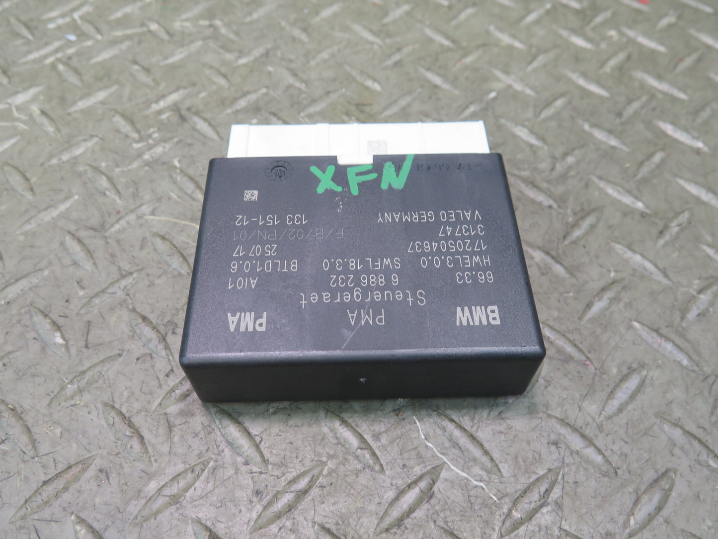 2014-2018 BMW F15 X5 PDC Parking Assist Distance Control Module 6886232