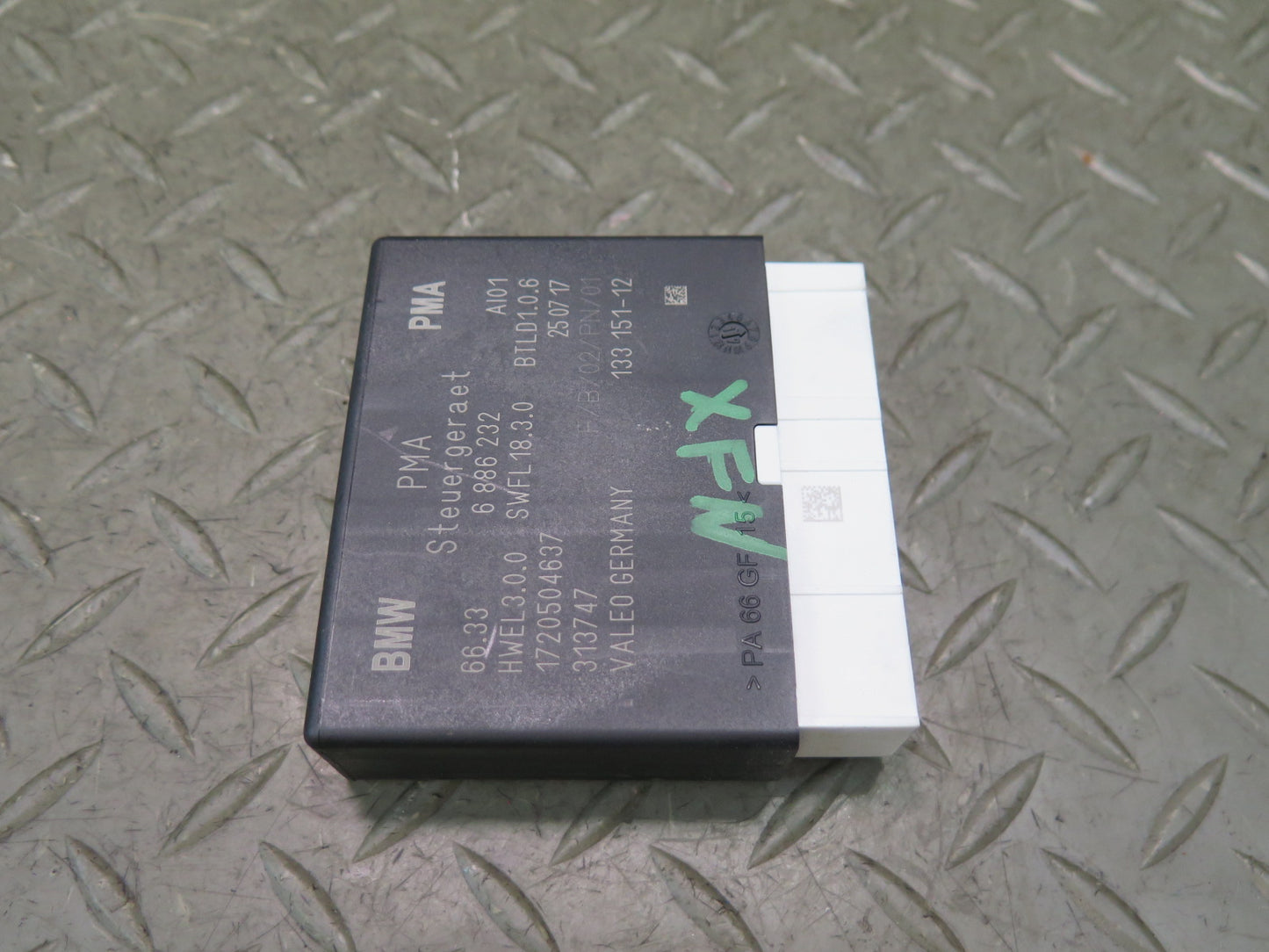 2014-2018 BMW F15 X5 PDC Parking Assist Distance Control Module 6886232