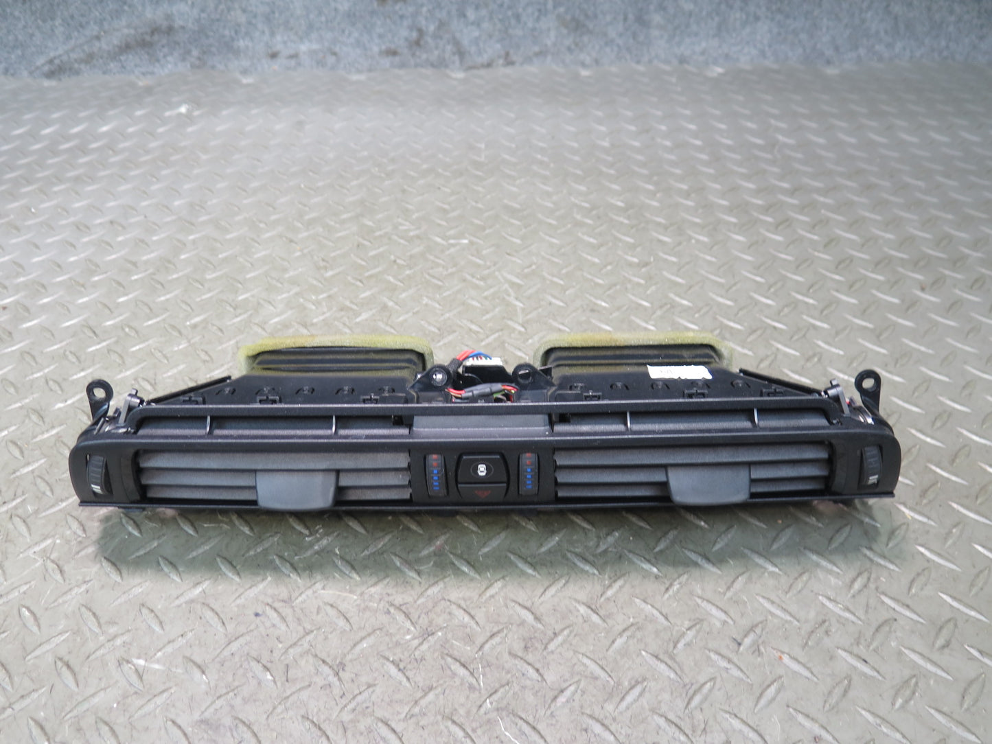 2014-2018 BMW F15 X5 Dash Front Center A/C Air Vent Grille 9253115