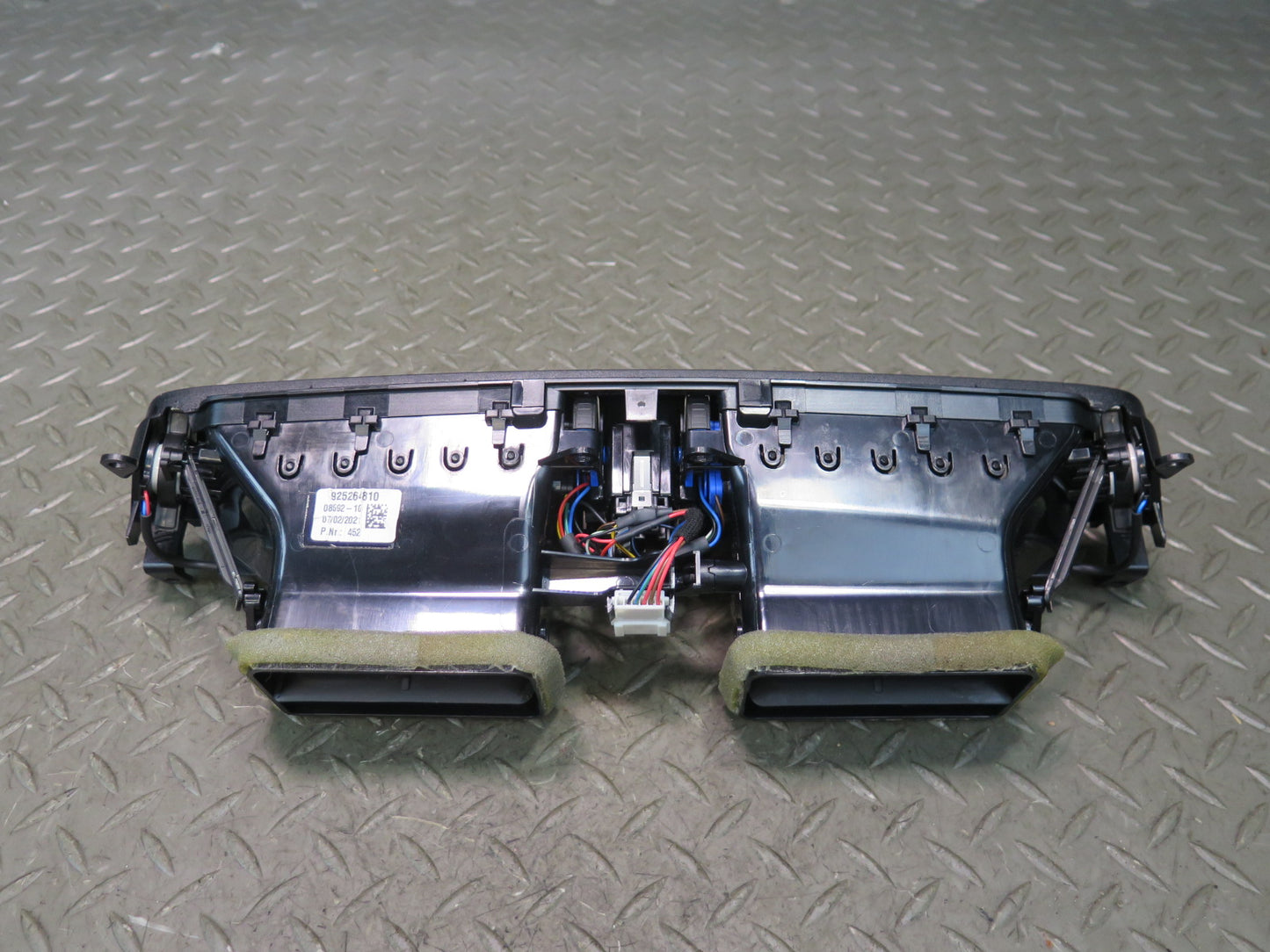2014-2018 BMW F15 X5 Dash Front Center A/C Air Vent Grille 9253115