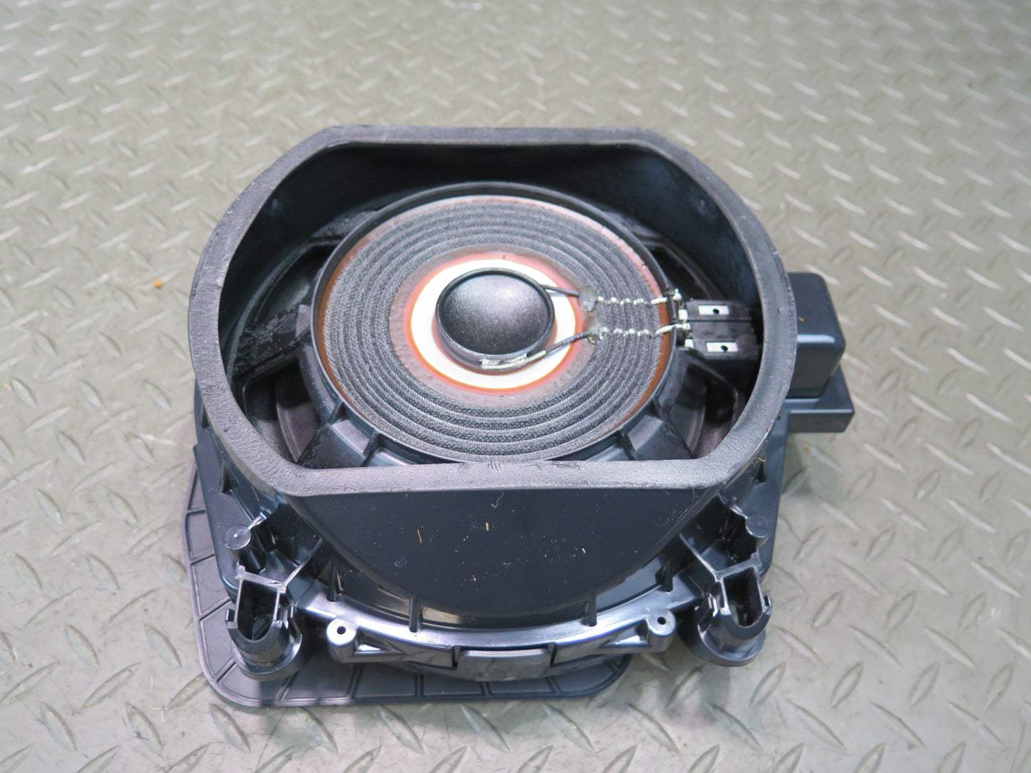 2014-2018 BMW F15 X5 Front Left & Right Under Seat Hifi Subwoofer Speaker Set