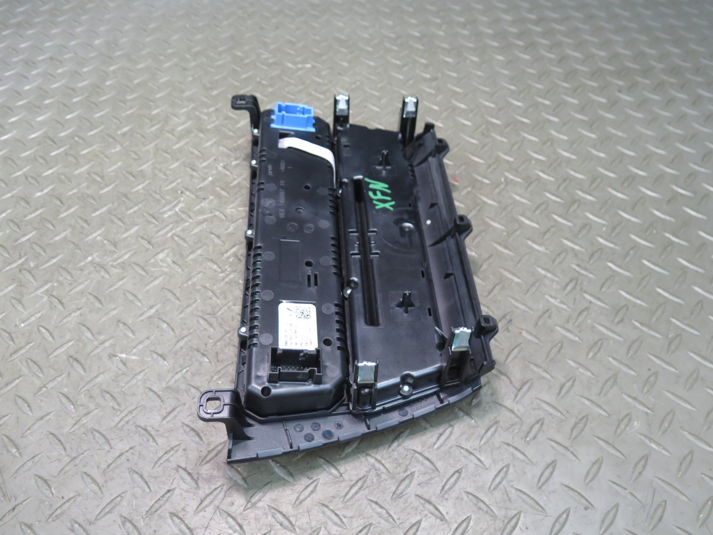 2014-2018 BMW F15 X5 Radio CD Player & A/C Heater Climate Control Switch Panel