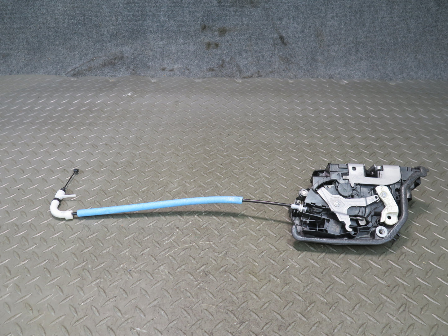 2014-2018 BMW F15 X5 Front Left Side Door Lock Latch Actuator W/ Cable