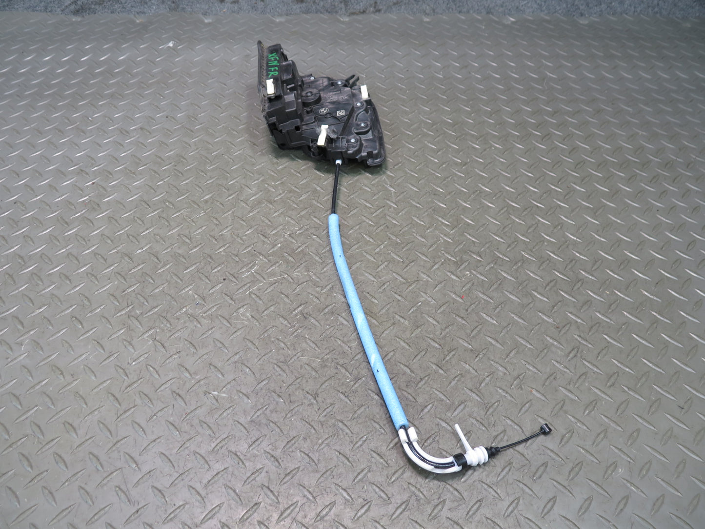 2014-2018 BMW F15 X5 Front Right Side Door Lock Latch Actuator W/ Cable