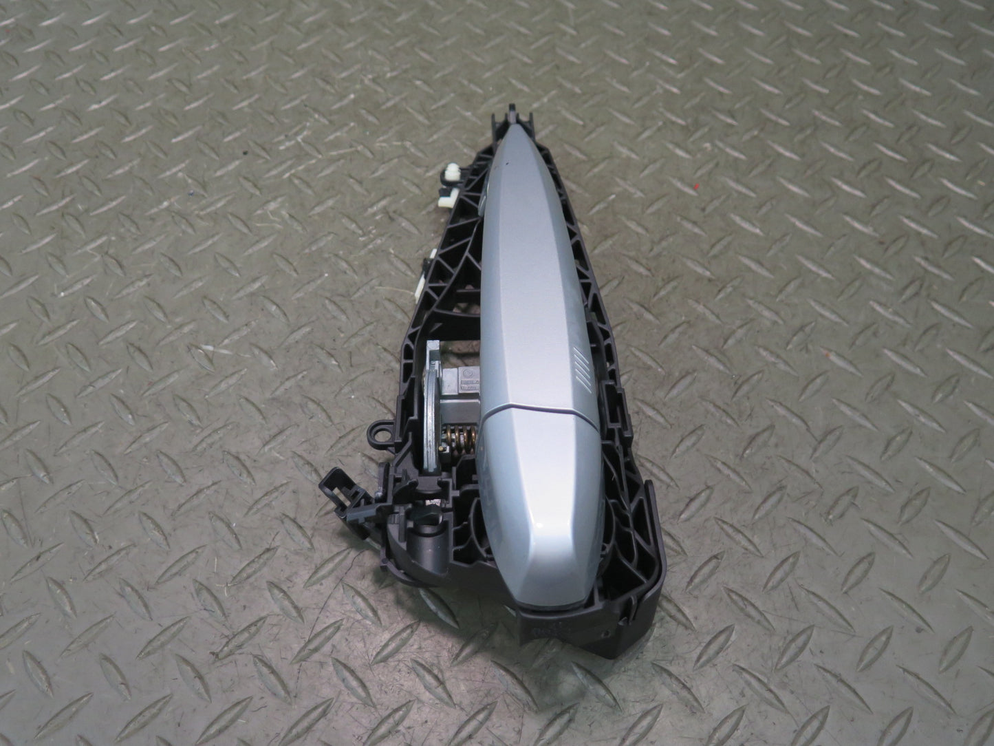 2014-2018 BMW F15 X5 Rear Left Side Door Exterior Handle W/ Keyless Silver