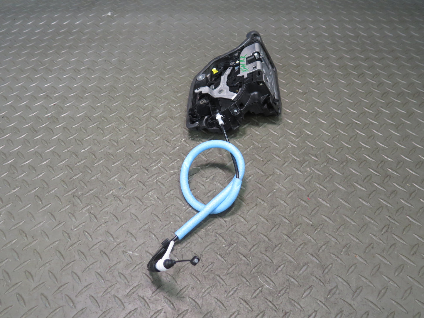 2014-2018 BMW F15 X5 Rear Right Side Door Lock Latch Actuator W/ Cable