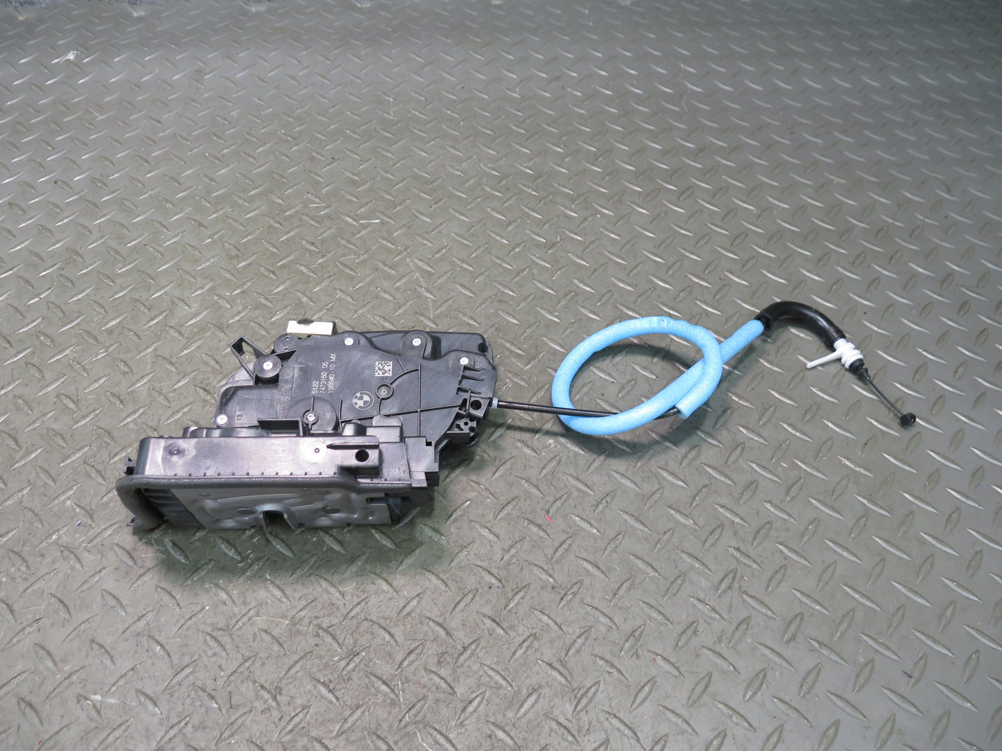 2014-2018 BMW F15 X5 Rear Right Side Door Lock Latch Actuator W/ Cable