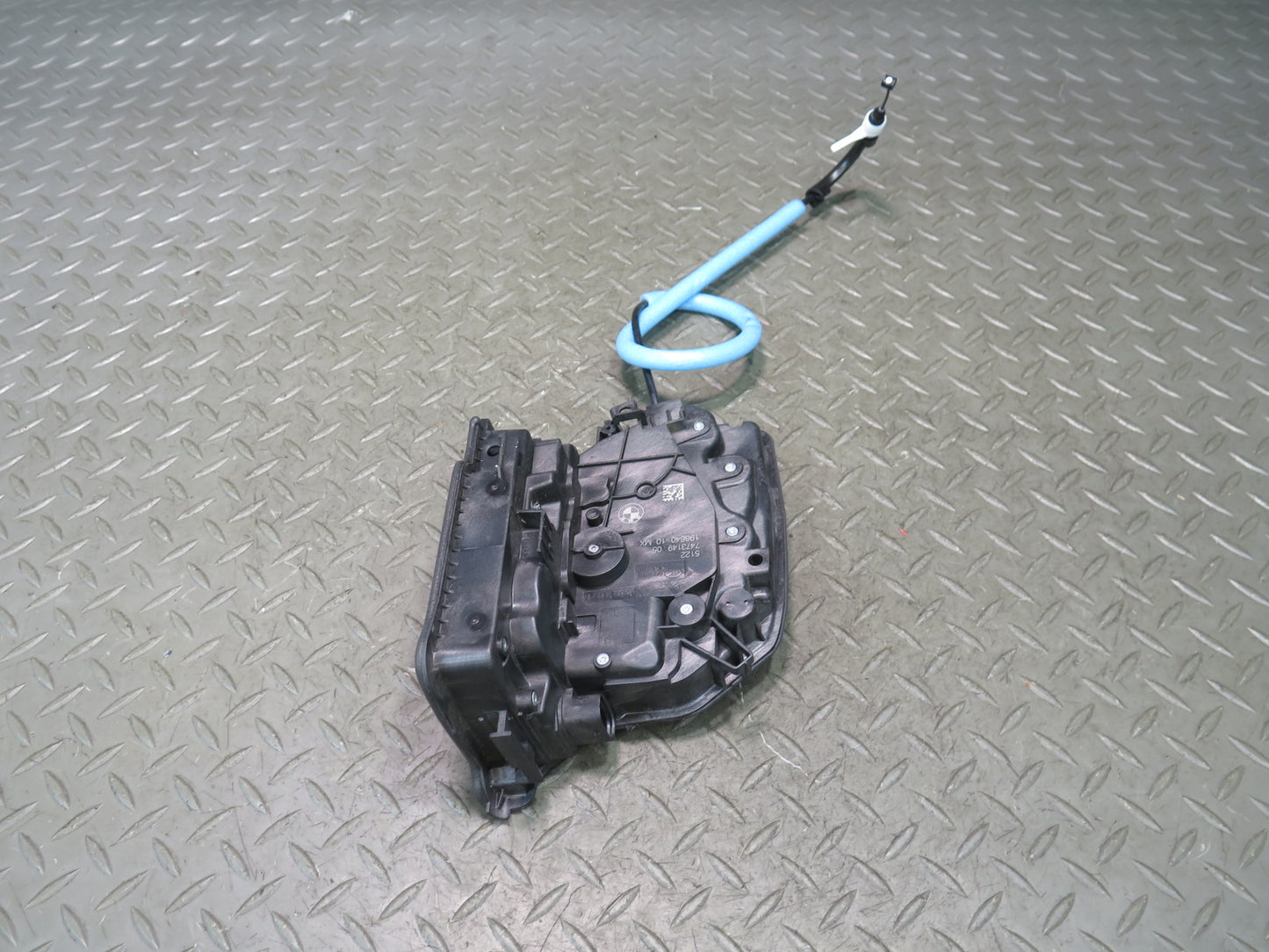 2014-2018 BMW F15 X5 Rear Left Side Door Lock Latch Actuator W/ Cable