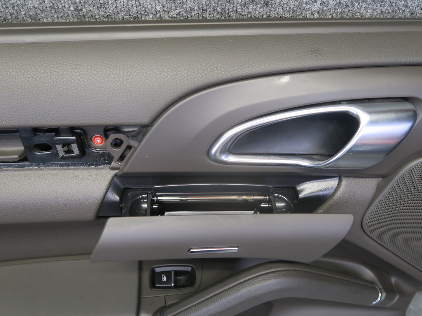 2011-2018 Porsche Cayenne 958 Rear Left & Right Door Interior Trim Panel Set
