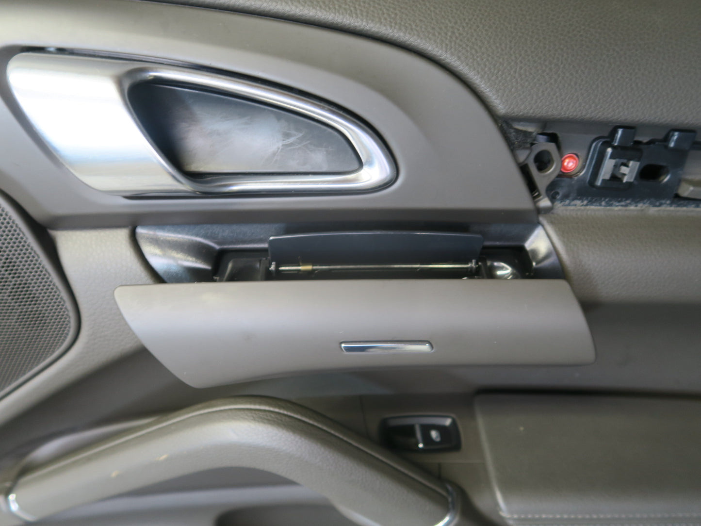 2011-2018 Porsche Cayenne 958 Rear Left & Right Door Interior Trim Panel Set
