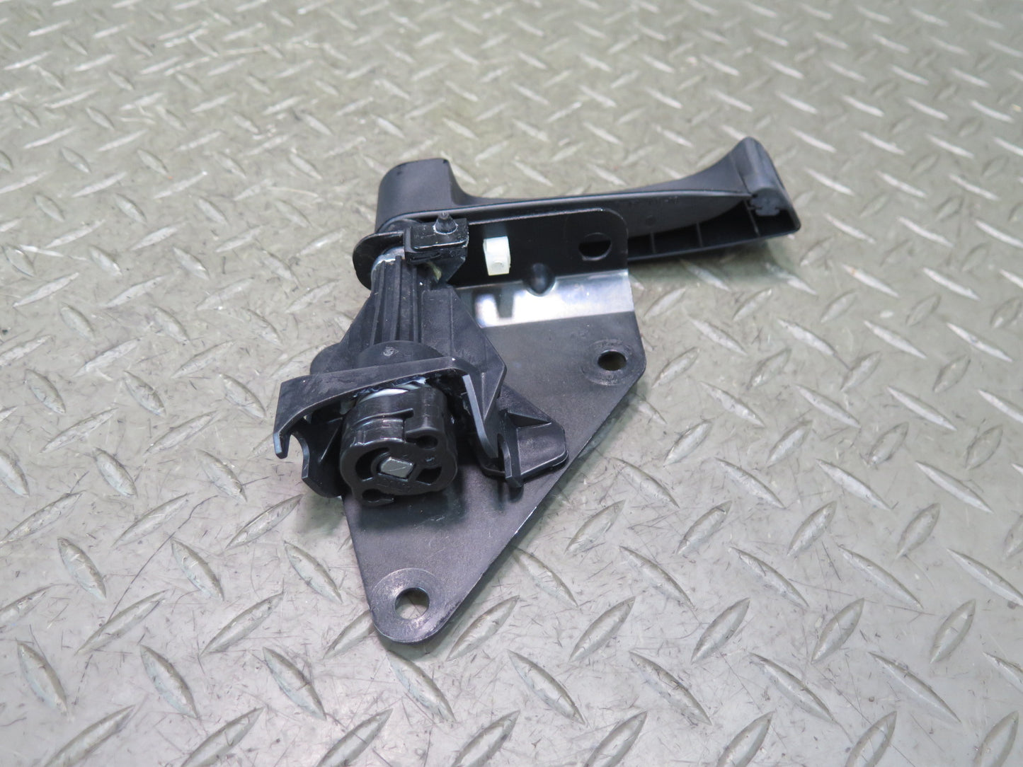 2014-2018 BMW F15 X5 Rear Trunk Tailgate Hatch Latch Lock Actuator