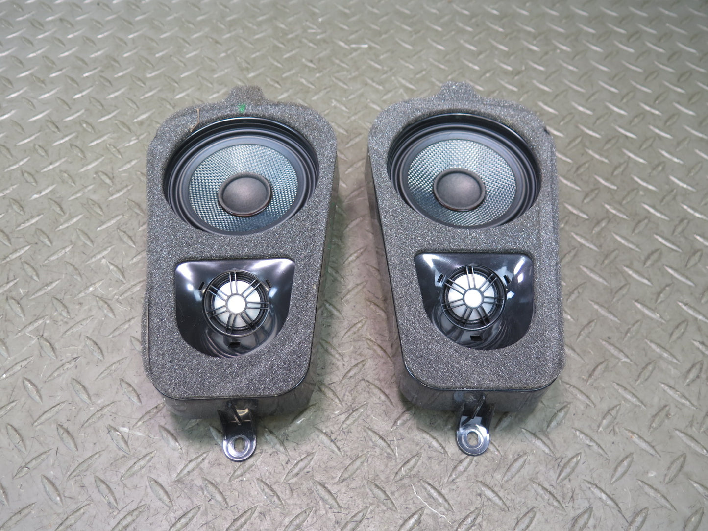 2014-2018 BMW F15 X5 Rear Left & Right TOP Hi-fi Harman Audio Speaker Set