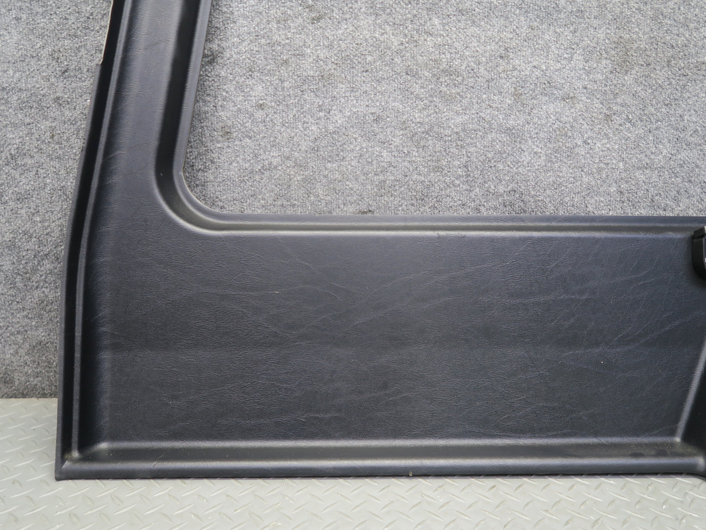 2002-2005 Mercedes W463 G500 Rear Left & Right Quarter Trim Cover Panel Set of 2