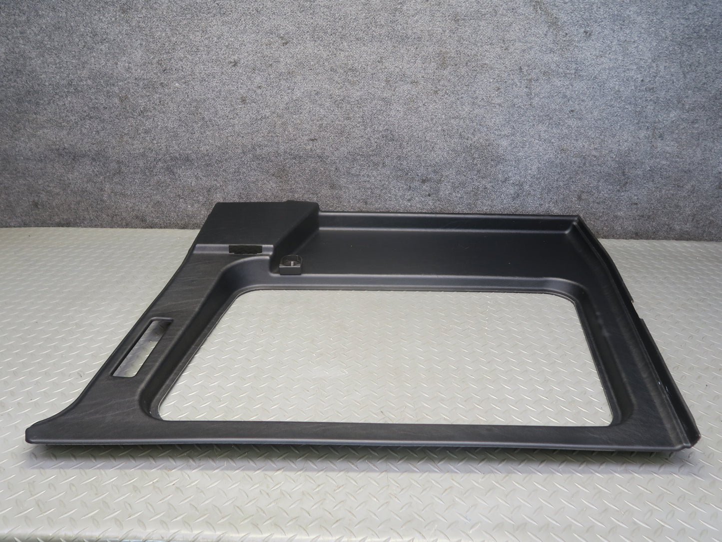 2002-2005 Mercedes W463 G500 Rear Left & Right Quarter Trim Cover Panel Set of 2