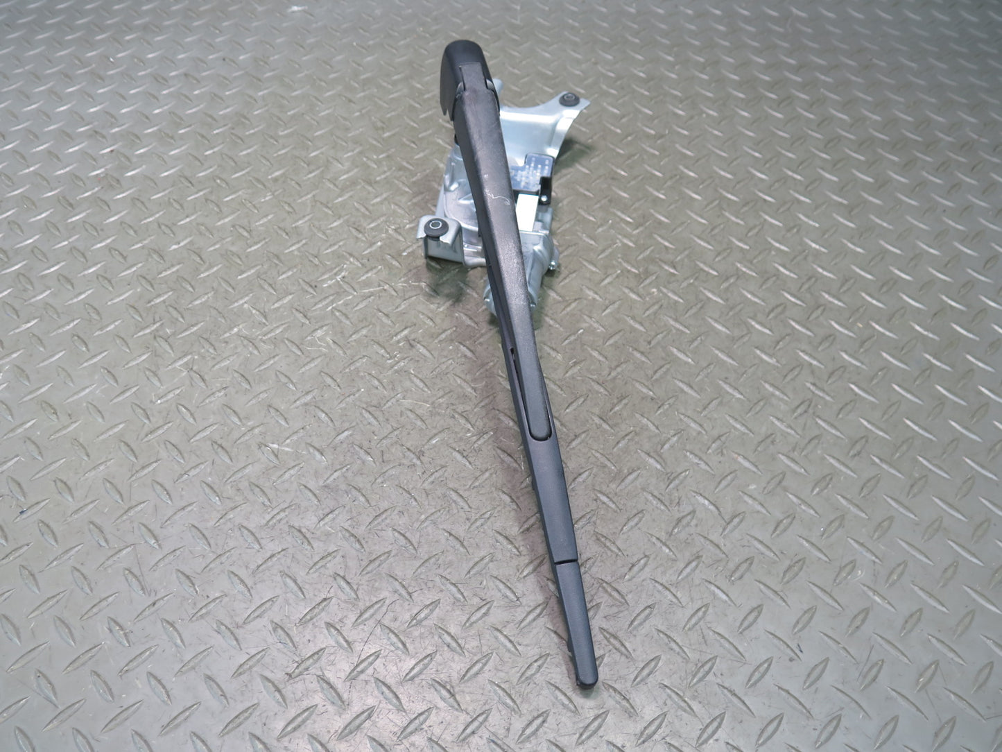 2014-2018 BMW F15 X5 Rear Trunk Lid Tailgate Liftgate Wiper Motor W/ Arm