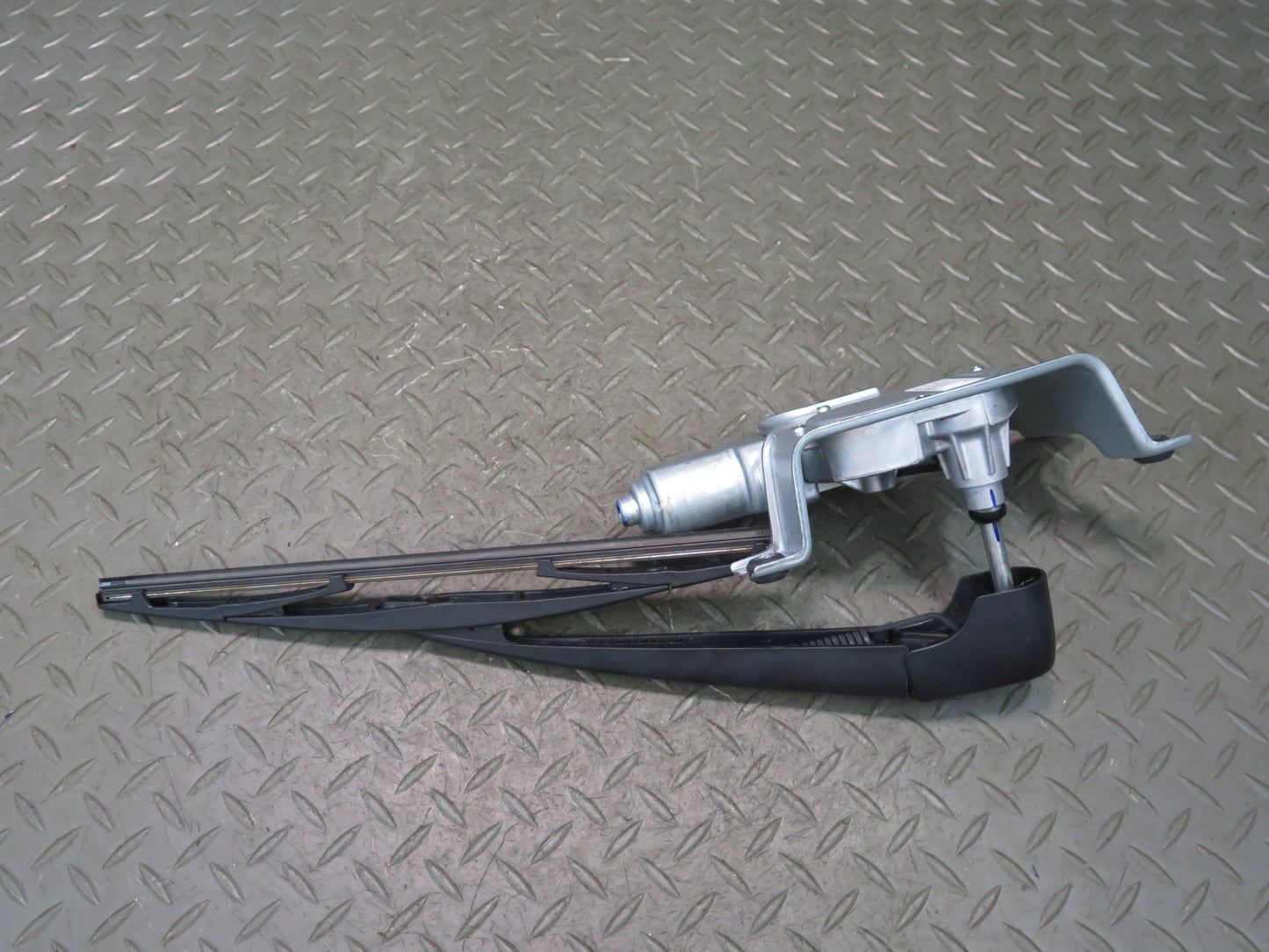 2014-2018 BMW F15 X5 Rear Trunk Lid Tailgate Liftgate Wiper Motor W/ Arm