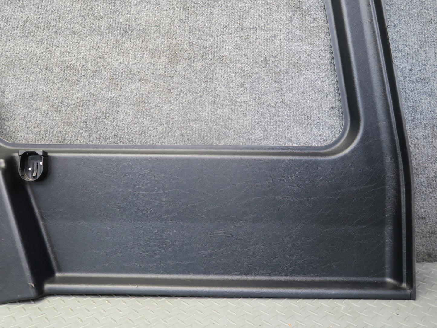 2002-2005 Mercedes W463 G500 Rear Left & Right Quarter Trim Cover Panel Set of 2